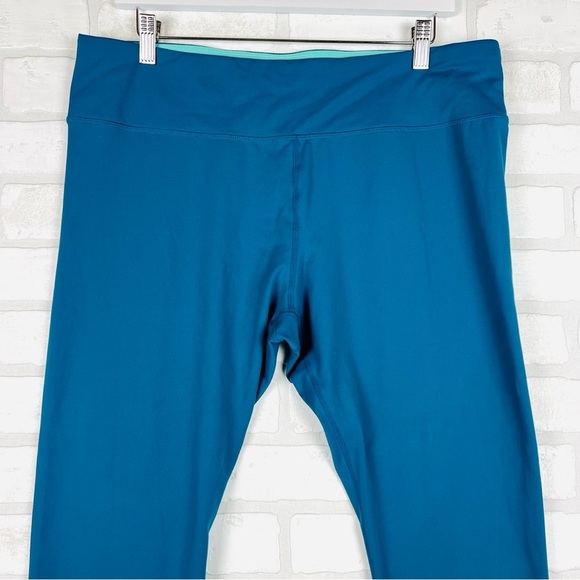 Vibrant Teal Size XXL Corsair Cropped Leggings Capris Teal with‎ inside pocket - Picture 3 of 8